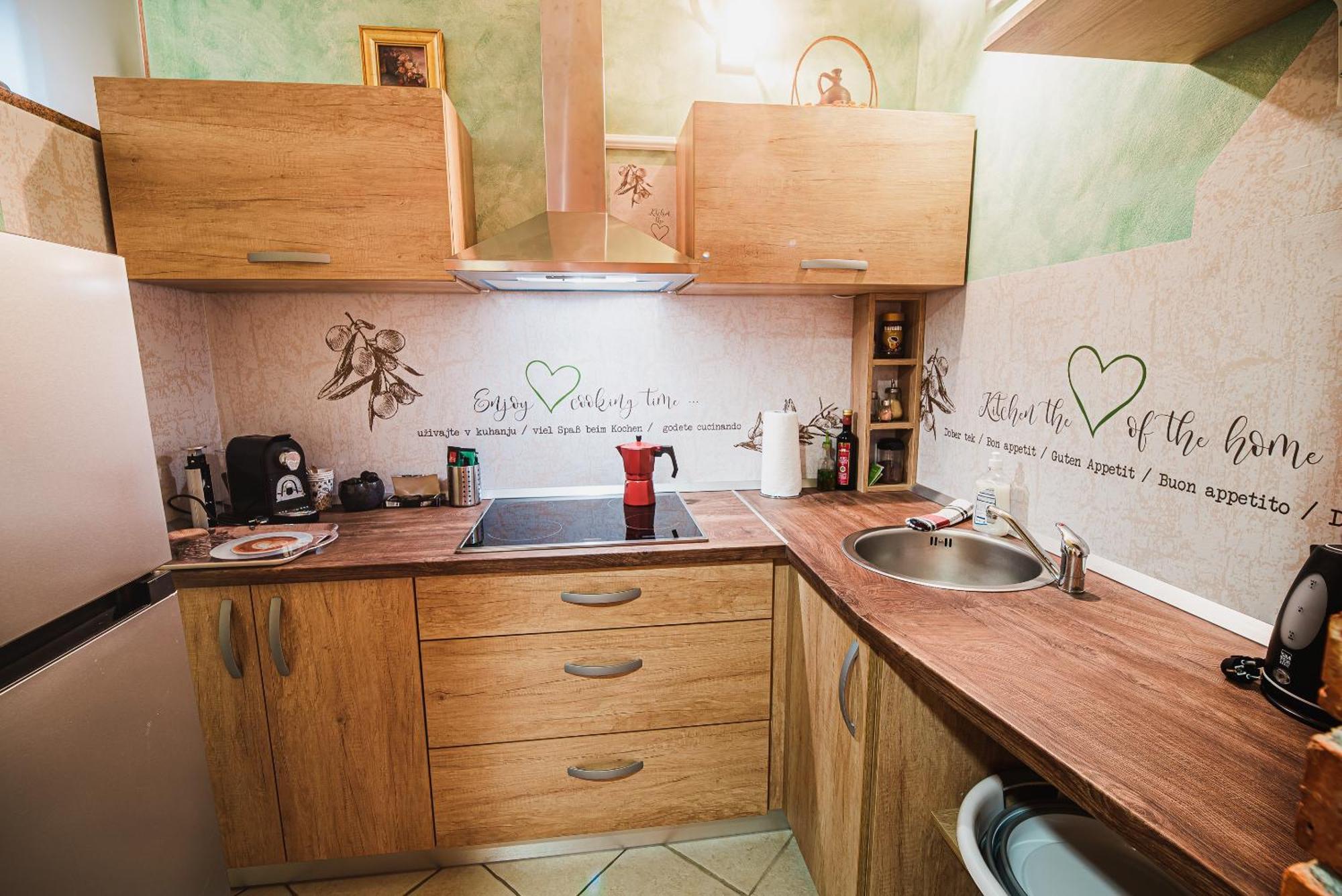 Lux Living Budic Near Terme Catez Brezice