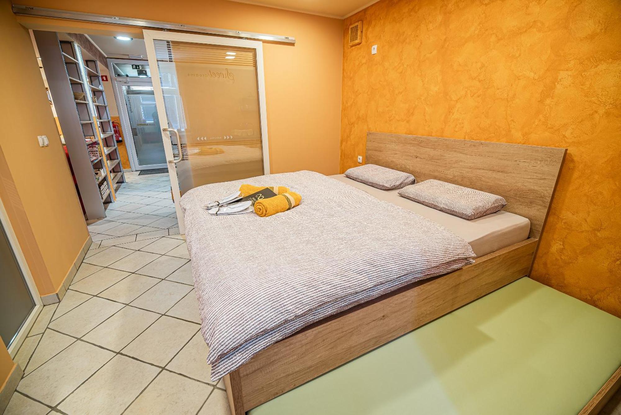 Lux Living Budic Near Terme Catez *