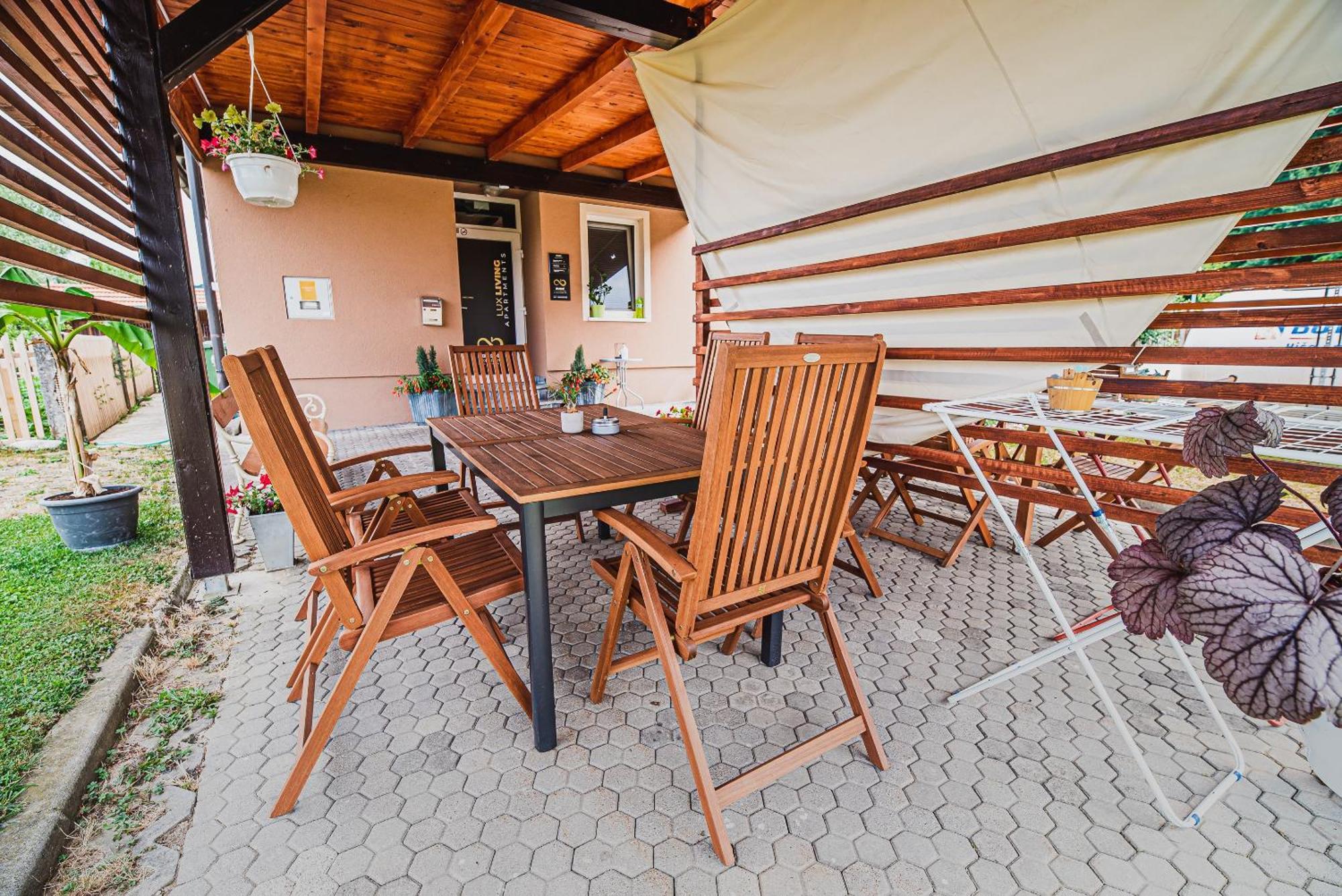 Lux Living Budic Near Terme Catez Apartment *