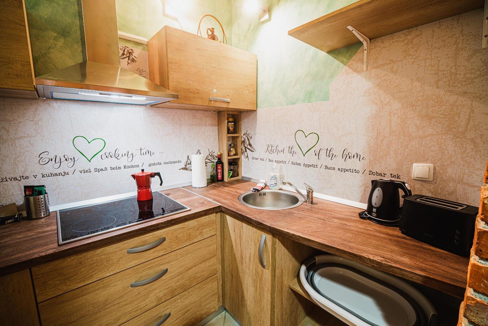 Lux Living Budic Near Terme Catez Brezice