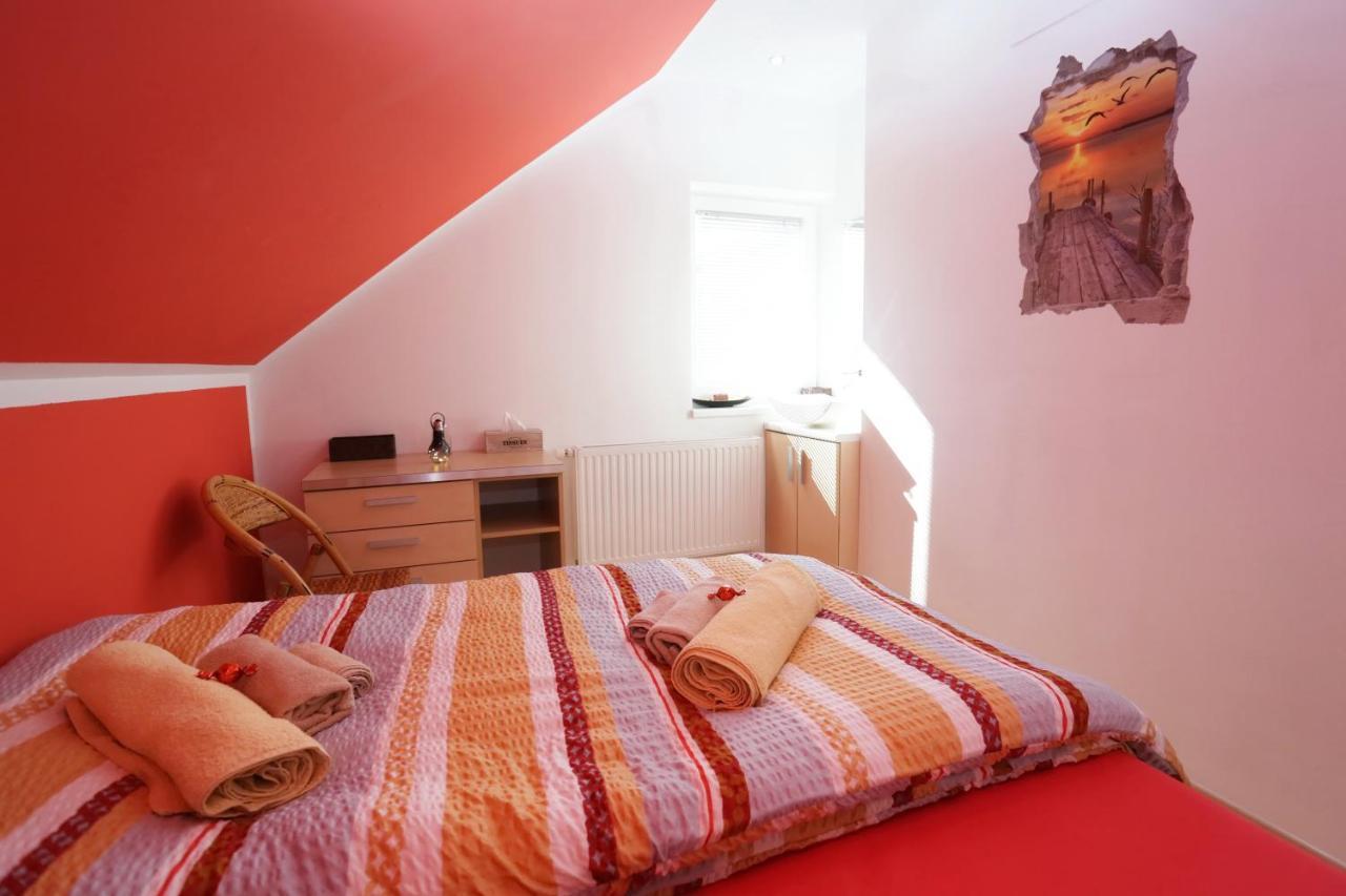 Lux Living Budic Near Terme Catez *